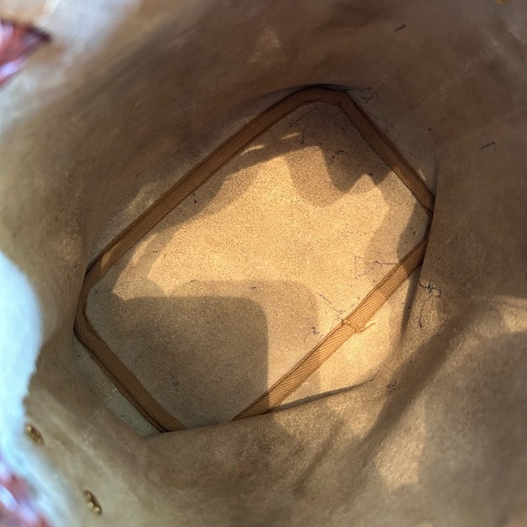 Vintage Dooney & Bourke Webster Bucket Bag in Bone - Picture 9 of 16